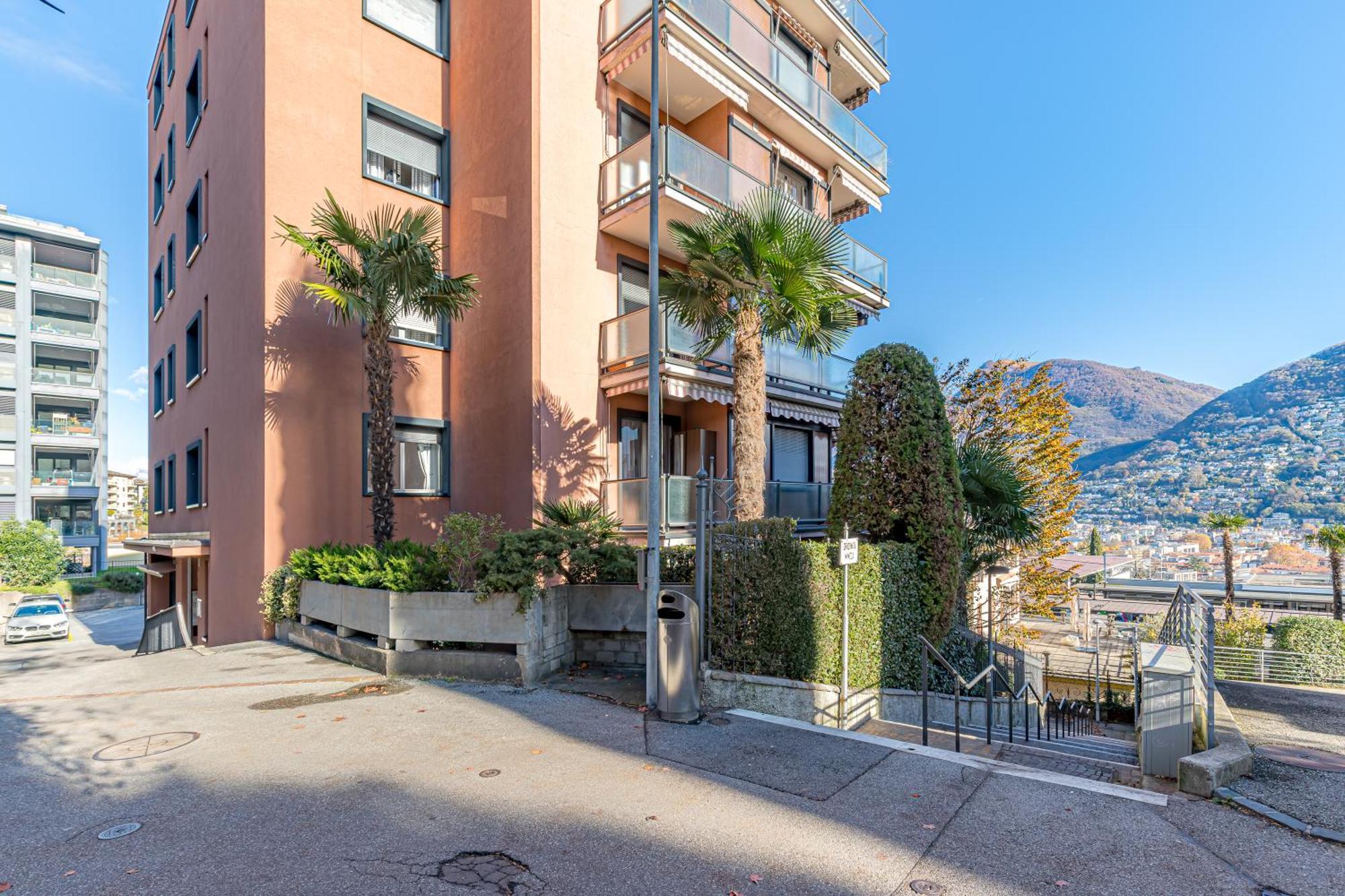 Imperial Of Lugano 4 With A Lake View Behind The Station And 10 Min From The Lake Appartement Buitenkant foto