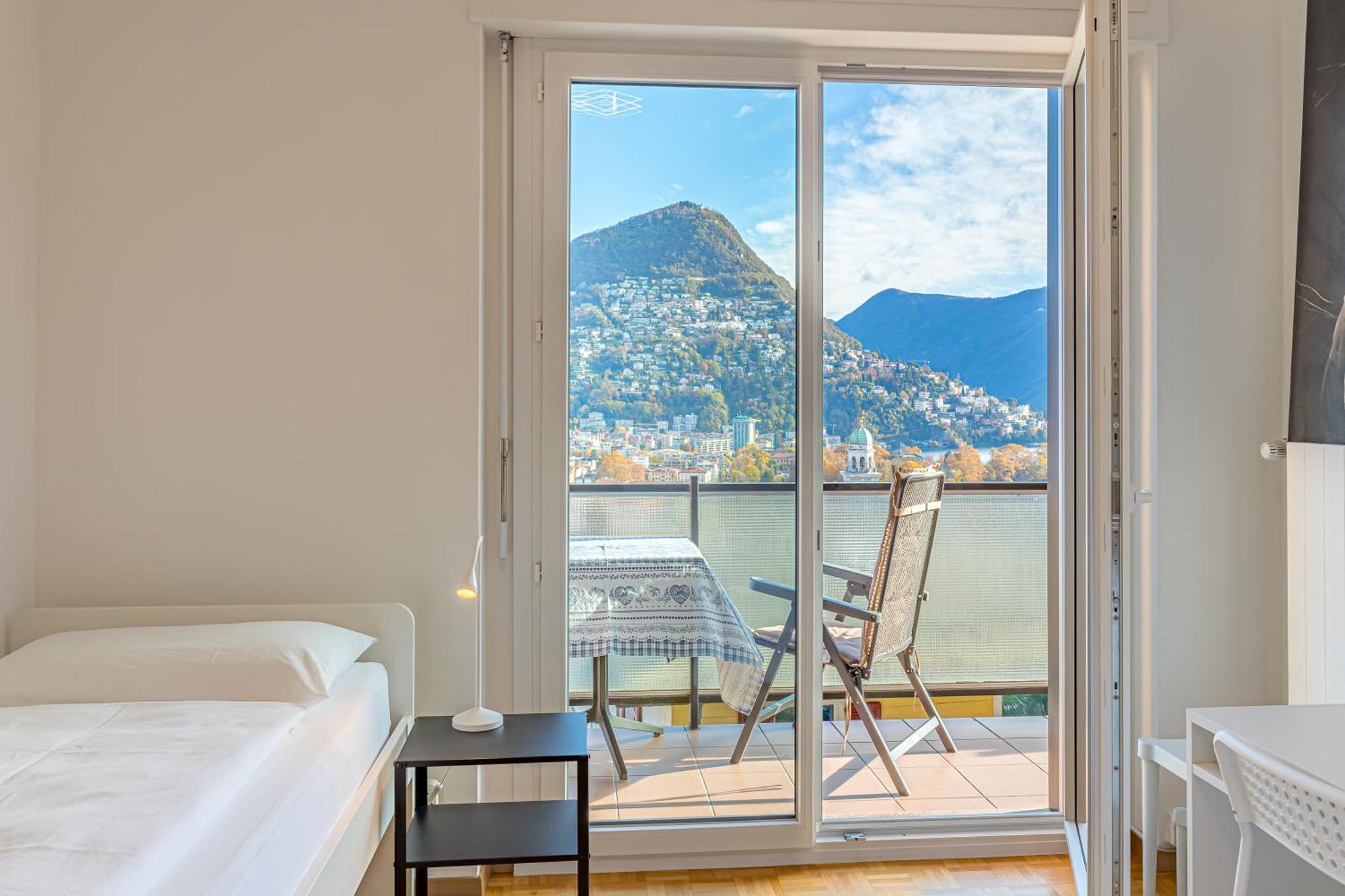 Imperial Of Lugano 4 With A Lake View Behind The Station And 10 Min From The Lake Appartement Buitenkant foto