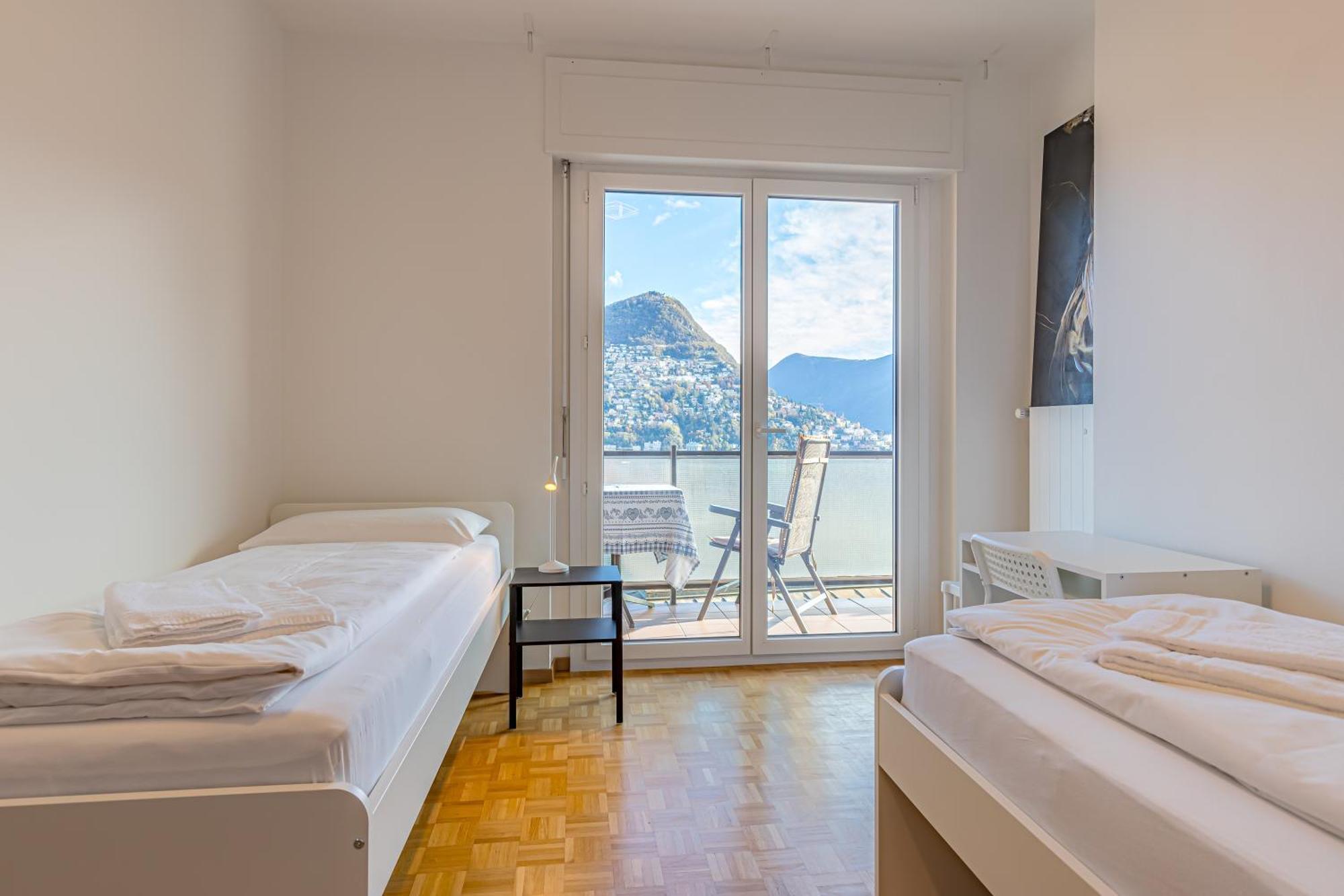 Imperial Of Lugano 4 With A Lake View Behind The Station And 10 Min From The Lake Appartement Buitenkant foto