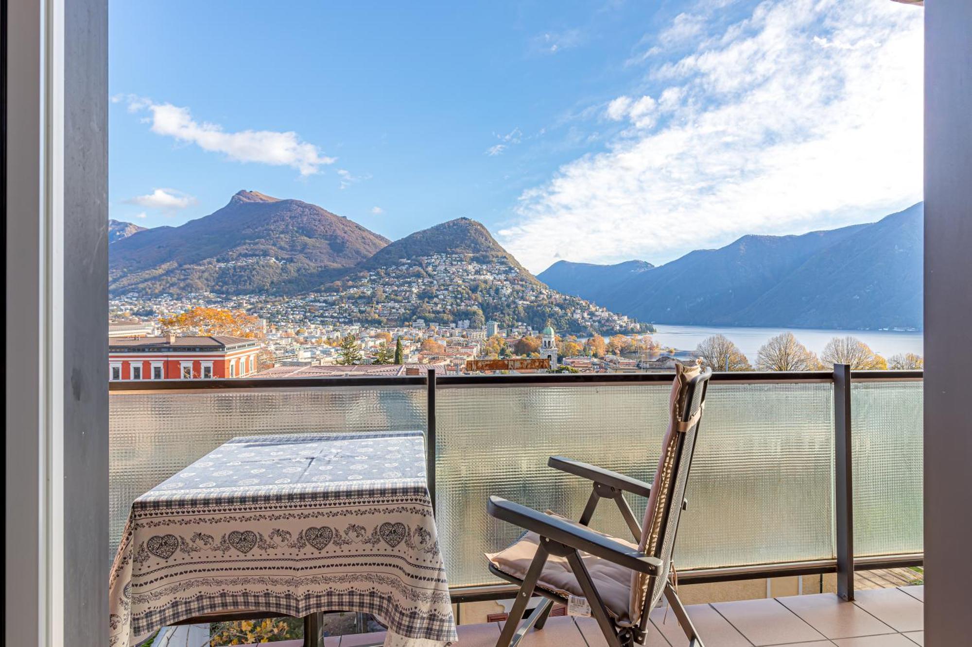 Imperial Of Lugano 4 With A Lake View Behind The Station And 10 Min From The Lake Appartement Buitenkant foto